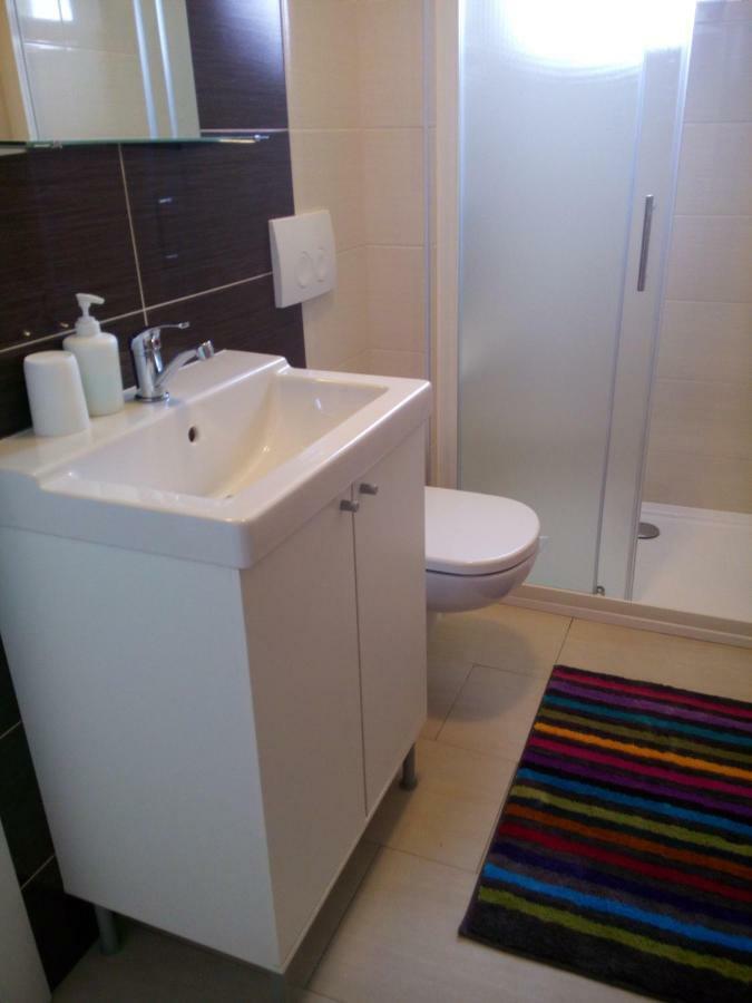 Rooms Marina Korenica Εξωτερικό φωτογραφία